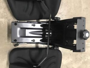Economy Tractor Seat Comes With Arm Rests 830-872 - Image 3