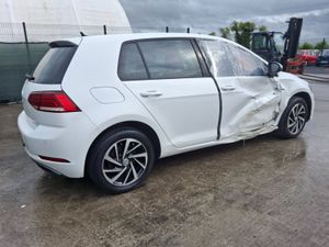 2019 Volkswagen Golf  Tdi - Image 2