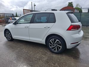 2019 Volkswagen Golf  Tdi - Image 3