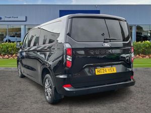 Ford Tourneo Custom TITANIUM LUXE - Image 2