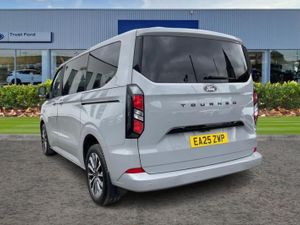 Ford Tourneo Custom Titanium Luxe - Image 2