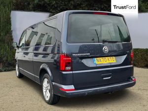 Volkswagen Transporter Shuttle SE - Image 2