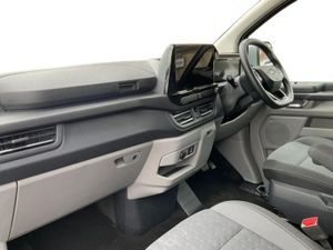 Ford Tourneo Custom Titanium Luxe - Image 3
