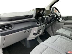 Ford Tourneo Custom TITANIUM - Image 3