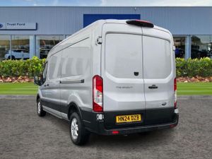Ford Transit LIMITED - Image 2