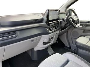 Ford Tourneo Custom TITANIUM - Image 3