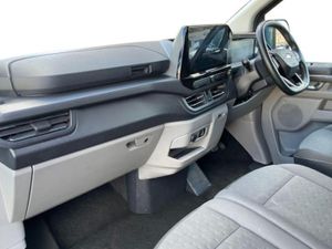 Ford Tourneo Custom TITANIUM - Image 3