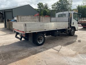 2010 ISUZU MPR 4x2 Dropside - Image 4