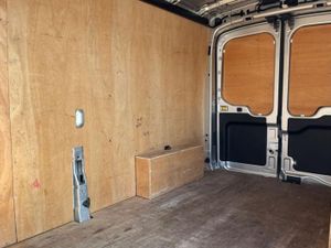 Ford Transit LIMITED - Image 4