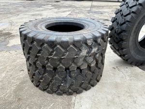 NEW  20.5 x 25 LOADER / DUMPER TYRES....1810t - Image 4