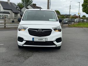 STUNNING TOP SPEC OPEL COMBO 3 SEATER - Image 2