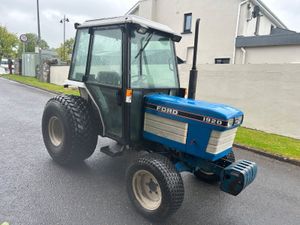 Ford 1920 Compact Tractor - Image 3