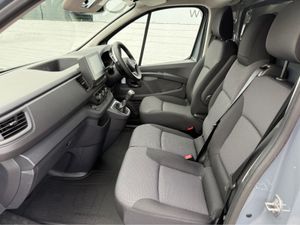 Nissan Primastar Free Ply-Lining & Towbar LWB 130 - Image 3