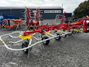 2021 Pottinger 30ft Tedder - Image 2