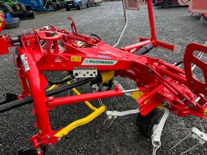 2021 Pottinger 30ft Tedder - Image 4