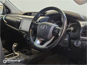 Toyota Hilux Diesel Invincible - Image 4