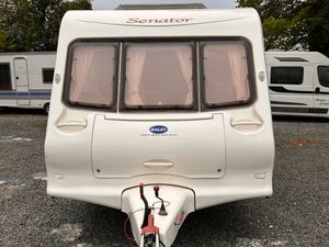 2 Berth Bailey senator caravan - Image 4