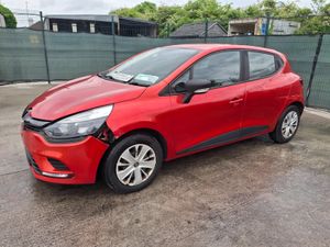 2018 Renault Clio Expression  1.2 Petrol - Image 2