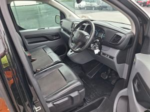 221 Citroën Dispatch  Enterprise  75kwh Ev  Automa - Image 3