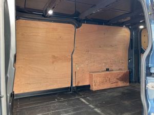 Ford Transit Custom SPORT - Image 4