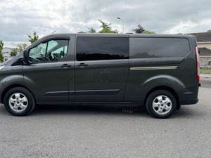 ABSOLUTELY IMMACULATE CREW CAB LIMITED CUSTOM - Image 4