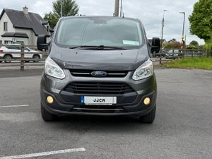 ABSOLUTELY IMMACULATE CREW CAB LIMITED CUSTOM - Image 3