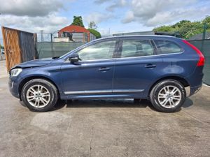 152 Volvo XC60  D5 AWD  Luxury    Automatic - Image 2