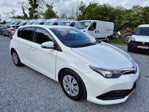 Toyota Auris 2017 - Image 4