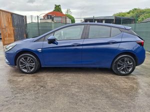 2019 Opel Astra  105 bhp .Drive away - Image 2