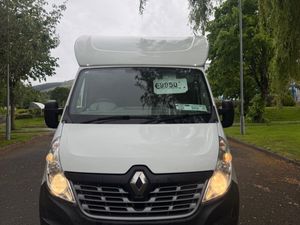 2017 Renault Master low loader Luton - Image 2