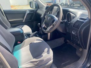 2011 Toyota Land Cruiser LC LWB GX COMMERCIAL 4DR - Image 4