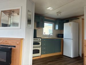 AFFORDABLE CLEAN SINGLE GLAZED 37X12X2 BED - Image 3