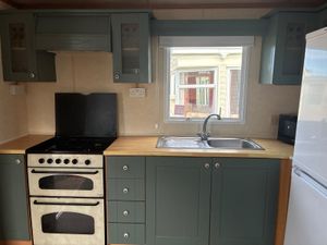AFFORDABLE CLEAN SINGLE GLAZED 37X12X2 BED - Image 4