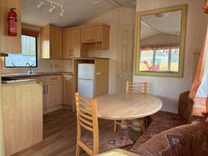 AFFORDABLE 3 BED SINGLE GLAZED 35x12 - Image 4