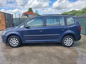 2014 Vw Touran TDI. 7 Seater Drive Home - Image 2
