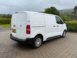 2021 Peugeot Expert Professional 2.0BlueHDi 120bhp - Image 4