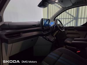 Ford Transit Custom Crew-Cab LWB Sport PHEV - Image 4