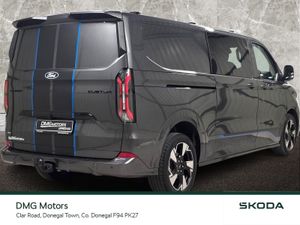 Ford Transit Custom Crew-Cab LWB Sport PHEV - Image 3