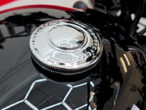 2023 Triumph Speedtwin 900 - Image 4