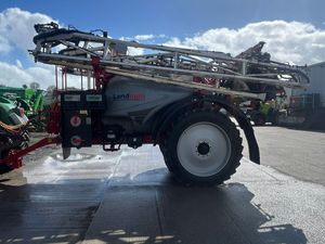 Landquip sprayer - Image 2