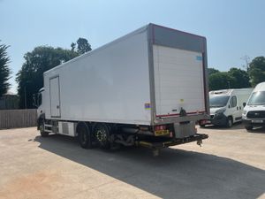 2018 (18) MERCEDES-BENZ ACTROS 2532 6x2 Fridge - Image 4