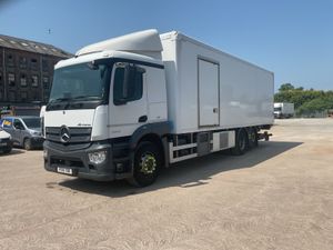 2018 (18) MERCEDES-BENZ ACTROS 2532 6x2 Fridge - Image 3
