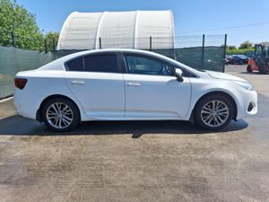 🚗152 Toyota Avensis  Diesel Drive Home - Image 4