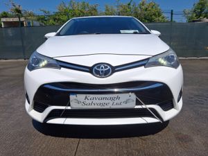 152 Toyota Avensis  Diesel Drive Home - Image 4