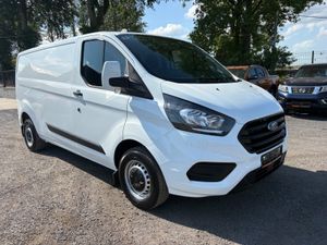Ford Transit Custom LWB - Image 2