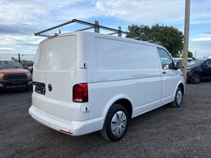 Volkswagen Transporter - Image 4