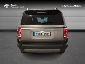 Toyota Land Cruiser LWB COMM A/T - Image 4