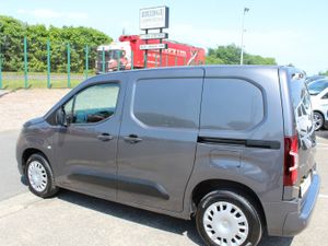 2020 Vauxhall Combo 2000 L1 Sportive - Image 4