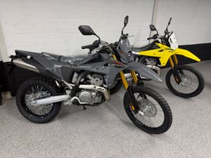 Suzuki DR-Z4S - New Unregistered - Image 4