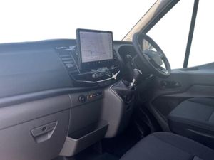 Ford Transit LIMITED - Image 3
